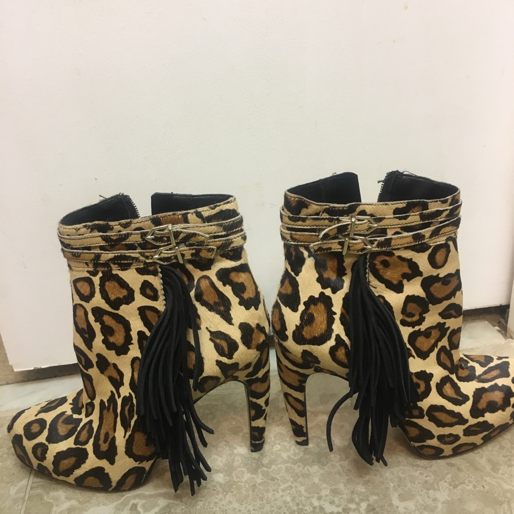 Sam Edelman Keegan Leopard Booties - Picture 4 of 5